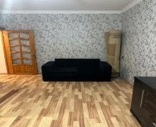 Satılır Köhnə Tikili Binəqədi r.