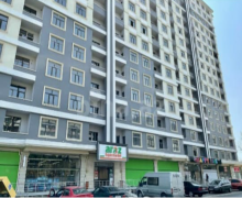 Satılır Yeni Tikili Xalqlar dostluğu m., 8-ci kilometr, Nizami r.