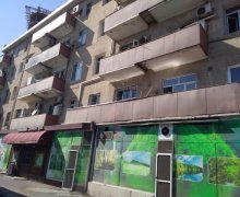 Satılır Köhnə Tikili Azadlıq m., 7-ci mikrorayon, Binəqədi r.