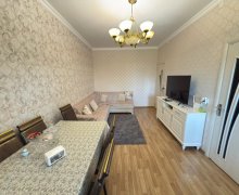 Satılır Köhnə Tikili Memar Əcəmi m., 2-ci mikrorayon, Nəsimi r.