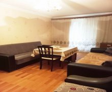 Satılır Köhnə Tikili Azadlıq m., 8-ci mikrorayon, Binəqədi r.