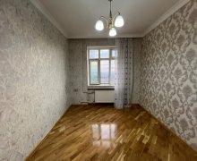 Satılır Köhnə Tikili Yeni Günəşli qəs., Suraxanı r. Satılır Köhnə Tikili Yeni Günəşli qəs., Suraxanı r.