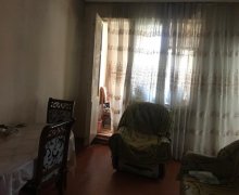 Satılır Köhnə Tikili Memar Əcəmi m., 5-ci mikrorayon, Nəsimi r.