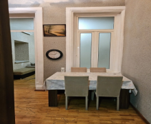 Satılır Köhnə Tikili Nəsimi r.