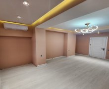 Satılır Yeni Tikili Elmlər akademiyası m., Yasamal r.