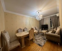 Satılır Köhnə Tikili Yeni Günəşli qəs., Suraxanı r. Satılır Köhnə Tikili Yeni Günəşli qəs., Suraxanı r.