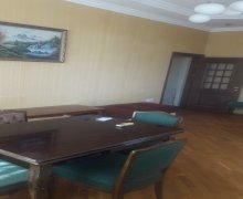 yasamalda kiraye aylıq evler 200-300 Elmlər akademiyası m., Yasamal r.