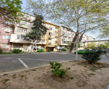 Satılır Köhnə Tikili Dərnəgül m., 7-ci mikrorayon, Binəqədi r.