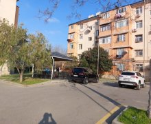 Satılır Köhnə Tikili Qara Qarayev m., Nizami r. Satılır Köhnə Tikili Qara Qarayev m., Nizami r.