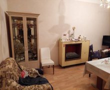 Satılır Köhnə Tikili Memar Əcəmi m., 9-cu mikrorayon, Binəqədi r.