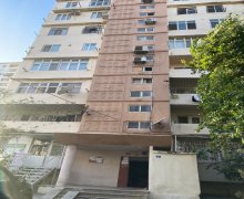 Satılır Köhnə Tikili Azadlıq m., Binəqədi qəs., Binəqədi r.