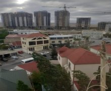 Satılır Köhnə Tikili Memar Əcəmi m., 9-cu mikrorayon, Binəqədi r.