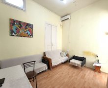 Satılır Köhnə Tikili 28 May m., Nəsimi r. Satılır Köhnə Tikili 28 May m., Nəsimi r.