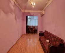 Satılır Köhnə Tikili Nəsimi m., 4-cü mikrorayon, Nəsimi r.