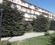 Satılır Köhnə Tikili Azadlıq m., 8-ci mikrorayon, Binəqədi r.