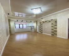 Satılır Yeni Tikili Azadlıq m., 6-cı mikrorayon, Binəqədi r.