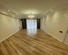 Satılır Yeni Tikili İnşaatçılar m., Yeni Yasamal qəs., Yasamal r.