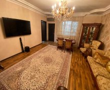 memar ecemide satilan evler Memar Əcəmi m., 2-ci mikrorayon, Nəsimi r.