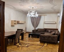 iceri seherde aylıq kiraye evler İçərişəhər m., Səbail r.