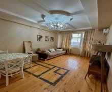 Satılır Yeni Tikili Qaraçuxur qəs., Suraxanı r.