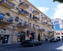 Satılır Köhnə Tikili Sahil m., Səbail r.