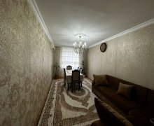 Satılır Köhnə Tikili Azadlıq m., 7-ci mikrorayon, Binəqədi r.