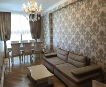 Satılır Yeni Tikili Elmlər akademiyası m., Yasamal r.