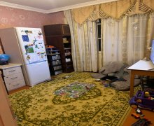 Satılır Köhnə Tikili Azadlıq m., 8-ci mikrorayon, Binəqədi r.