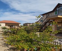 Kirayə (aylıq) Bağ evi Novxanı, Abşeron r. Kirayə (aylıq) Bağ evi Novxanı, Abşeron r.