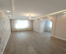 Satılır Köhnə Tikili Əhmədli m., Xətai r. Satılır Köhnə Tikili Əhmədli m., Xətai r.