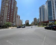 Satılır Yeni Tikili Elmlər akademiyası m., Yasamal r.