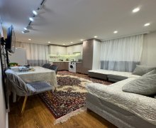 Satılır Köhnə Tikili İnşaatçılar m., Yasamal qəs., Yasamal r.