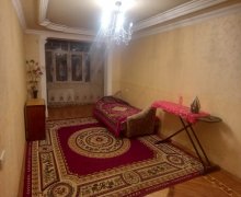Satılır Köhnə Tikili Azadlıq m., 8-ci mikrorayon, Binəqədi r.