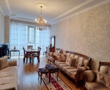 Satılır Yeni Tikili Elmlər akademiyası m., Yasamal r.