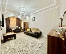 Satılır Köhnə Tikili Neftçilər m., Bakıxanov qəs., Sabunçu r.