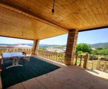 Kirayə (günlük) Bağ evi Şamaxı ş. Kirayə (günlük) Bağ evi Şamaxı ş.