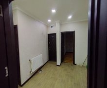 Satılır Köhnə Tikili Azadlıq m., 8-ci mikrorayon, Binəqədi r.