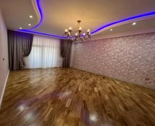 qara qarayevde satilan evler Qara Qarayev m., Nizami r.