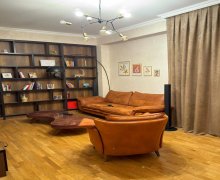 Satılır Yeni Tikili Yasamal qəs., Yasamal r.