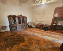 Satılır Köhnə Tikili Nizami m., Yasamal r.