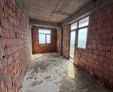 Satılır Yeni Tikili İnşaatçılar m., Yeni Yasamal qəs., Yasamal r.