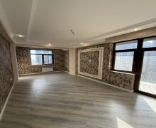 Satılır Yeni Tikili İnşaatçılar m., Yeni Yasamal qəs., Yasamal r.