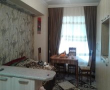 Satılır Yeni Tikili Azadlıq m., 8-ci mikrorayon, Binəqədi r.