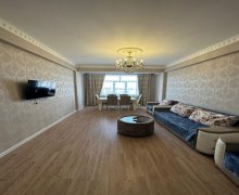 Satılır Yeni Tikili Elmlər akademiyası m., Yeni Yasamal qəs., Yasamal r.