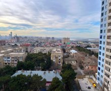 qara qarayevde satilan evler Qara Qarayev m., Nizami r.