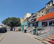 Satılır Köhnə Tikili İnşaatçılar m., Yasamal qəs., Yasamal r.