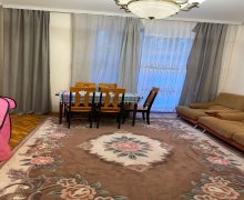 Satılır Köhnə Tikili Nizami m., Yasamal r.