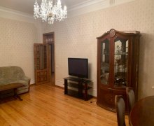 Kirayə (aylıq) Həyət evi/villa İnşaatçılar m., Yasamal r.