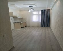 Satılır Yeni Tikili Xırdalan ş. Satılır Yeni Tikili Xırdalan ş.