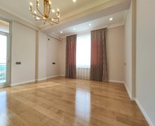 Satılır Yeni Tikili Qara Qarayev m., Nizami r.